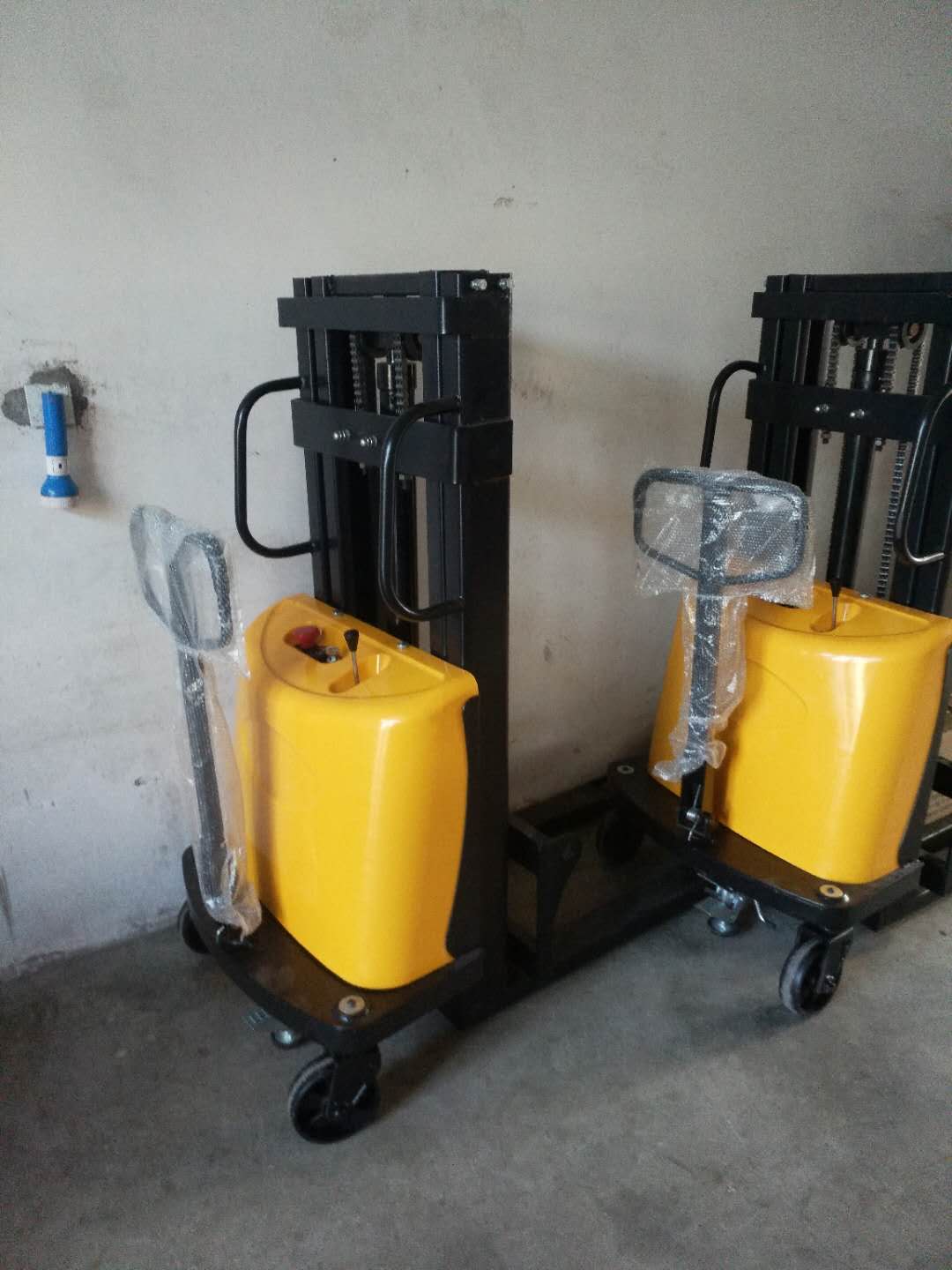 Empilhadeiras Hidráulicas e El - Hydraulic Car Lift avaliação e preço